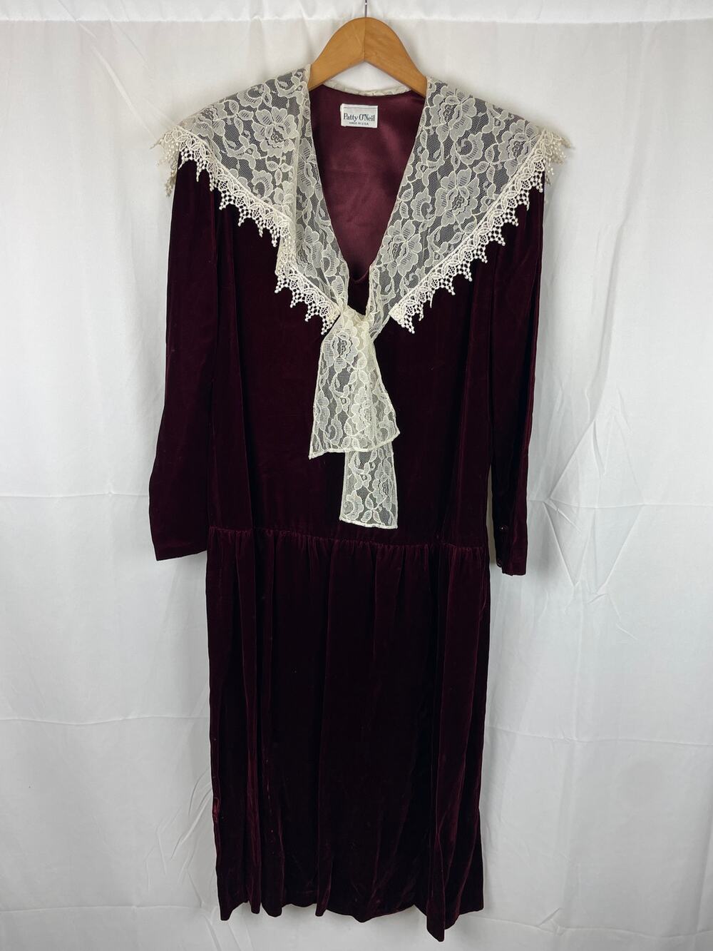 Patty O'Neil Velvet Dress Burgandy Red Off White Lace Collar Size 8 or US S